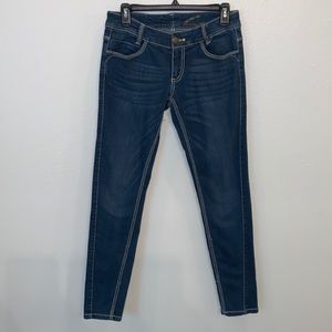 Seven7 Skinny jean stretch size 27